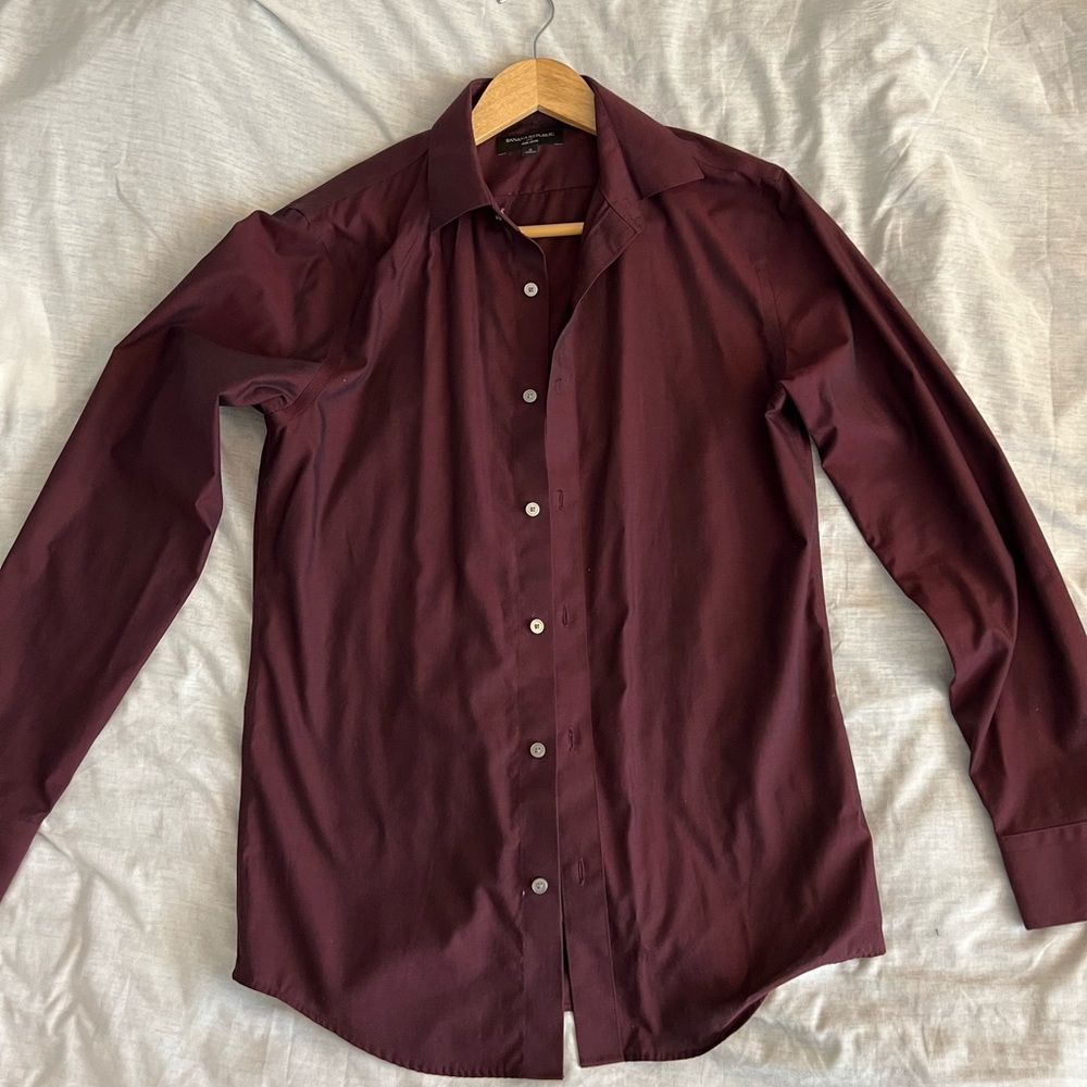 Banana Republic Burgundy Slim Fit Non-Iron Dress Shirt Small